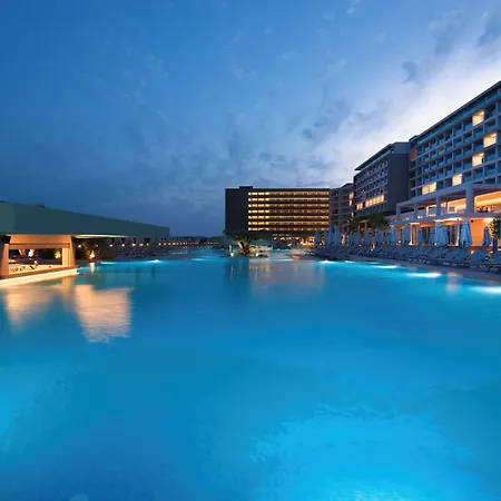 Amada Colossos 5*