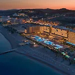 Semesteranläggning (resort) Amada Colossos 5*