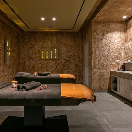 Amada Colossos リゾート ファリラキ