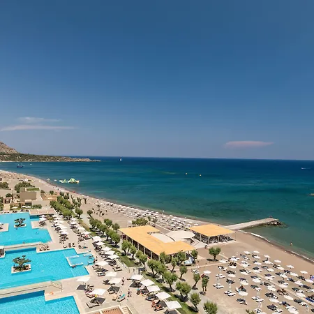 Amada Colossos リゾート