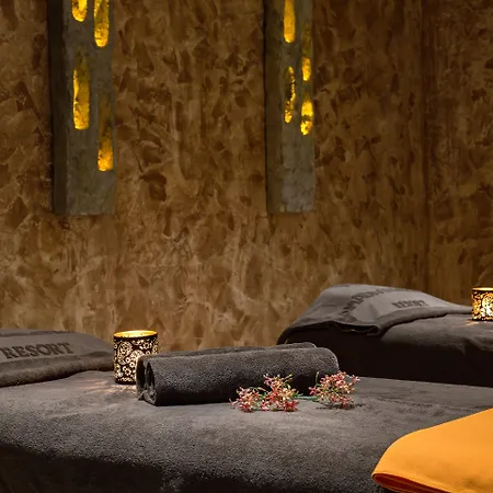 Amada Colossos リゾート ファリラキ