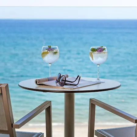 Amada Colossos リゾート