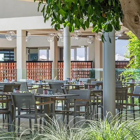 Amada Colossos ファリラキ