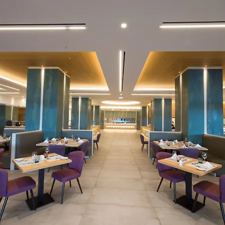 Amada Colossos ファリラキ