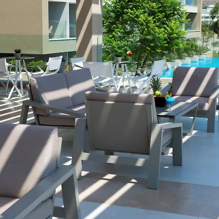 Amada Colossos リゾート ファリラキ